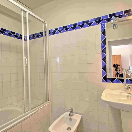 La Maison Bleue 3* Toulon