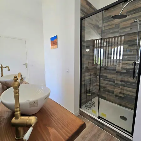 Bed & Breakfast La Maison Bleue
