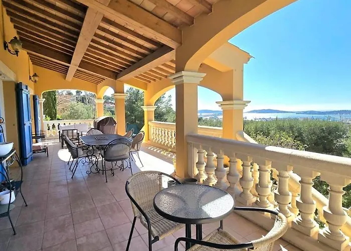 La Maison Bleue 3* Toulon