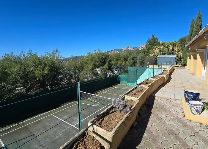 La Maison Bleue 3* Toulon