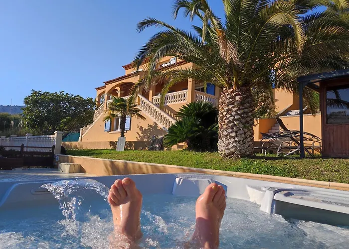 La Maison Bleue 3* Toulon