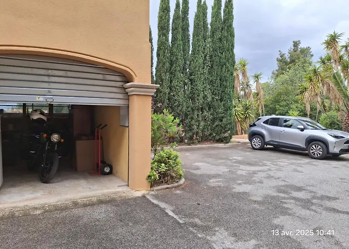 La Maison Bleue
